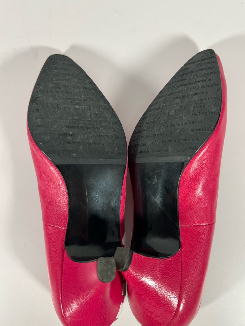 7032: Valentino Garavani Pink Leather Pumps Floral Heels Size 5 - Picture 6 of 9